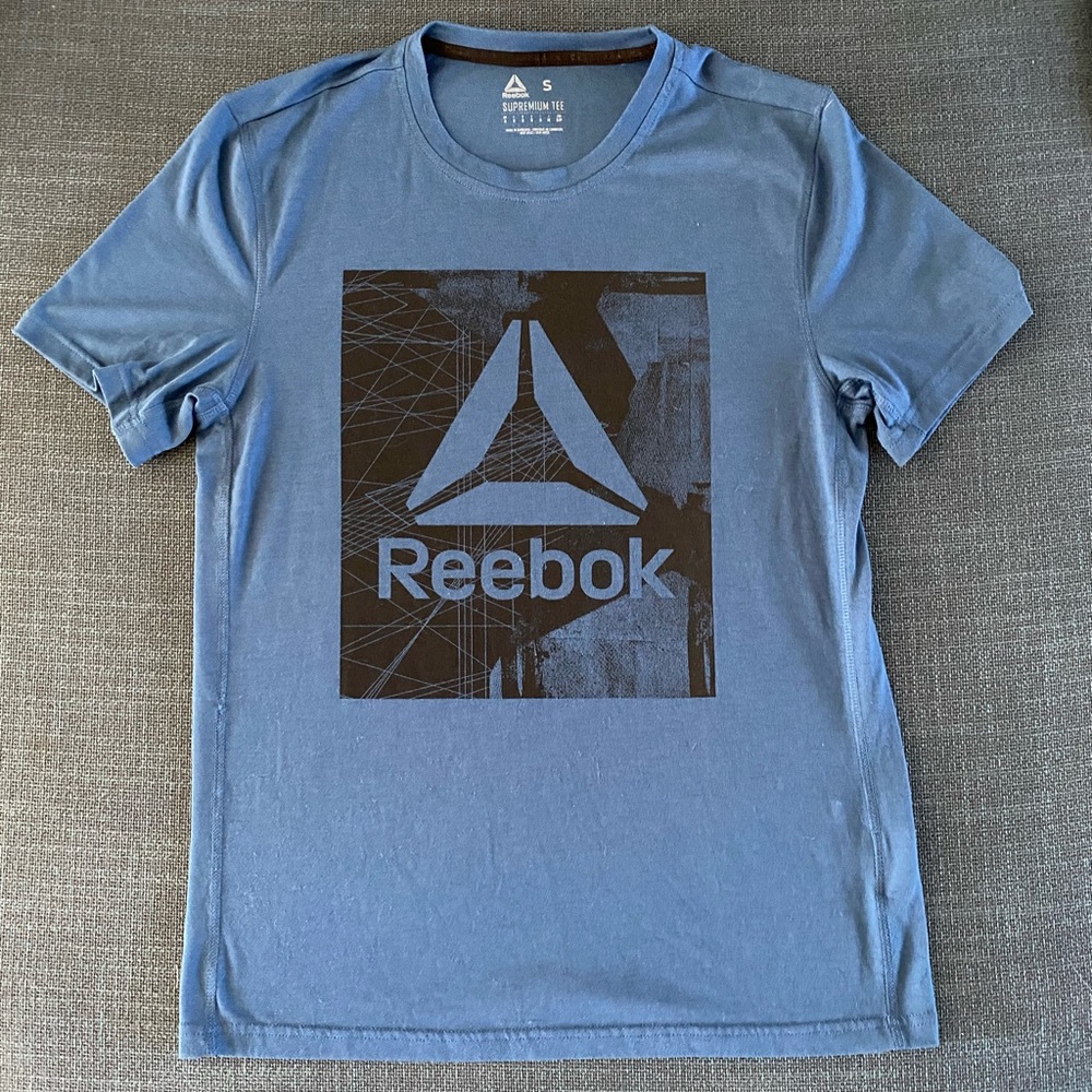 Reebok T-shirt